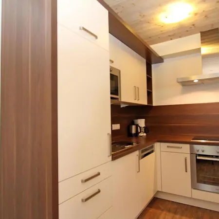 Апартаменты Ferienwohnung Koenigsleiten 2 - Top 2 *